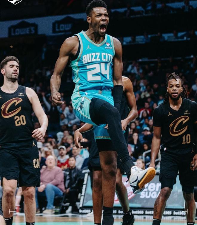 关于今晚布鲁克林篮网调整名单以备社区盾;官宣签约环节打磨;更衣室稳定;轮换策略成焦点的信息 关于今晚布鲁克林篮网调整名单以备社区盾;官宣签约环节打磨;更衣室稳定;轮换策略成焦点的信息