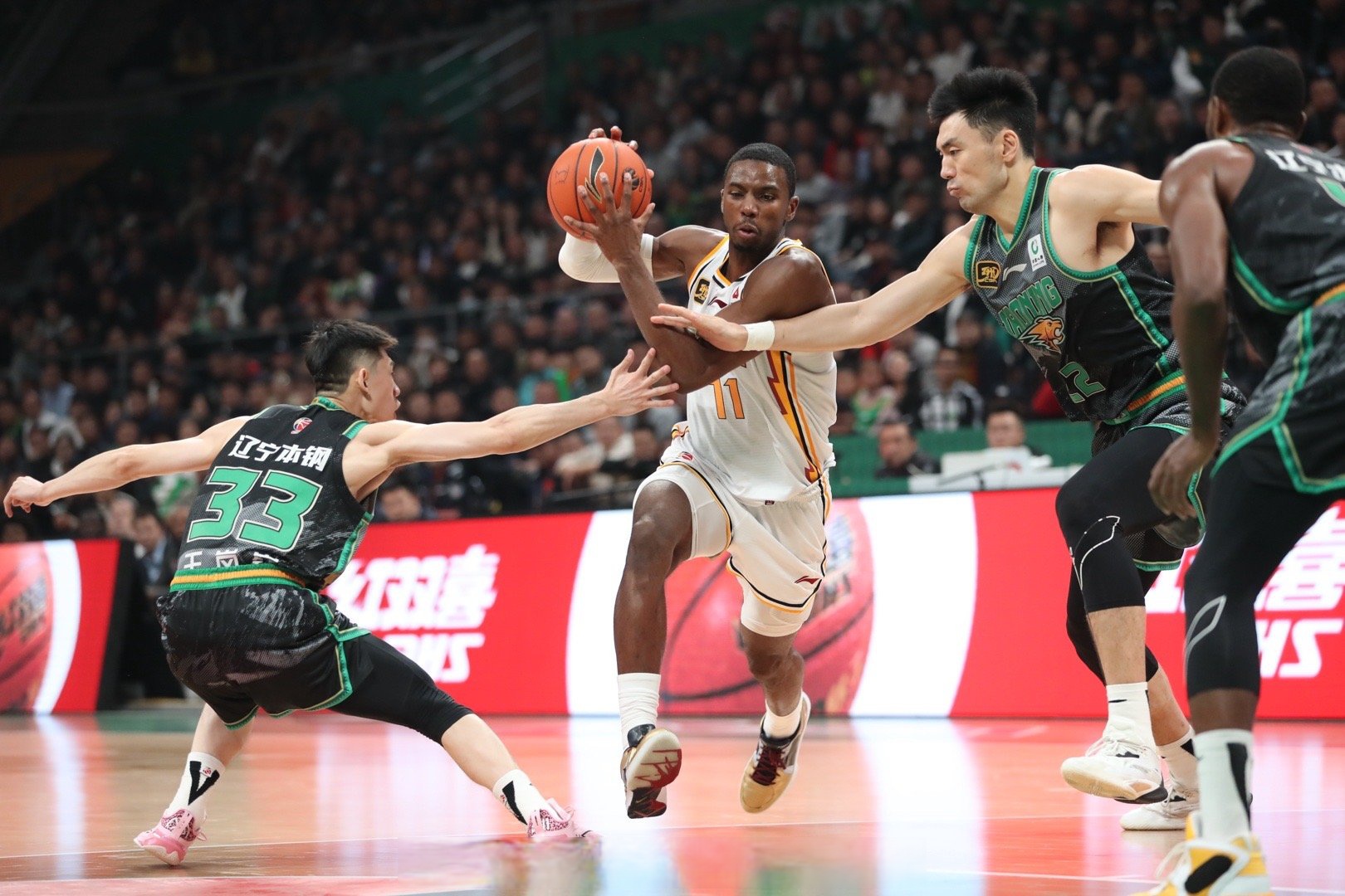 yy易游体育关于今晚体能课后，丹佛掘金篮板制胜备战欧篮联，底气十足，年轻球员得到机会的信息