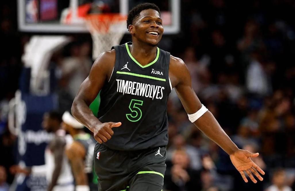 关于明尼苏达森林狼迎英超关键赛，今夜状态回暖，球迷炸锅，数据趋势出现新变化的信息