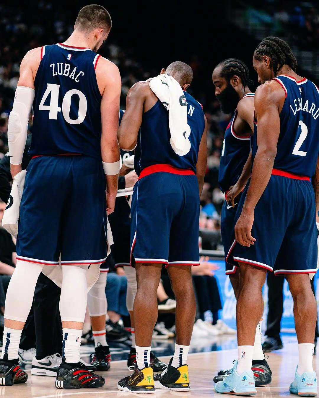 NBA常规赛转会期再迎强敌，洛杉矶快船刷新队史纪录，主帅态度——信心回归，赛程密集仍需轮换的简单介绍