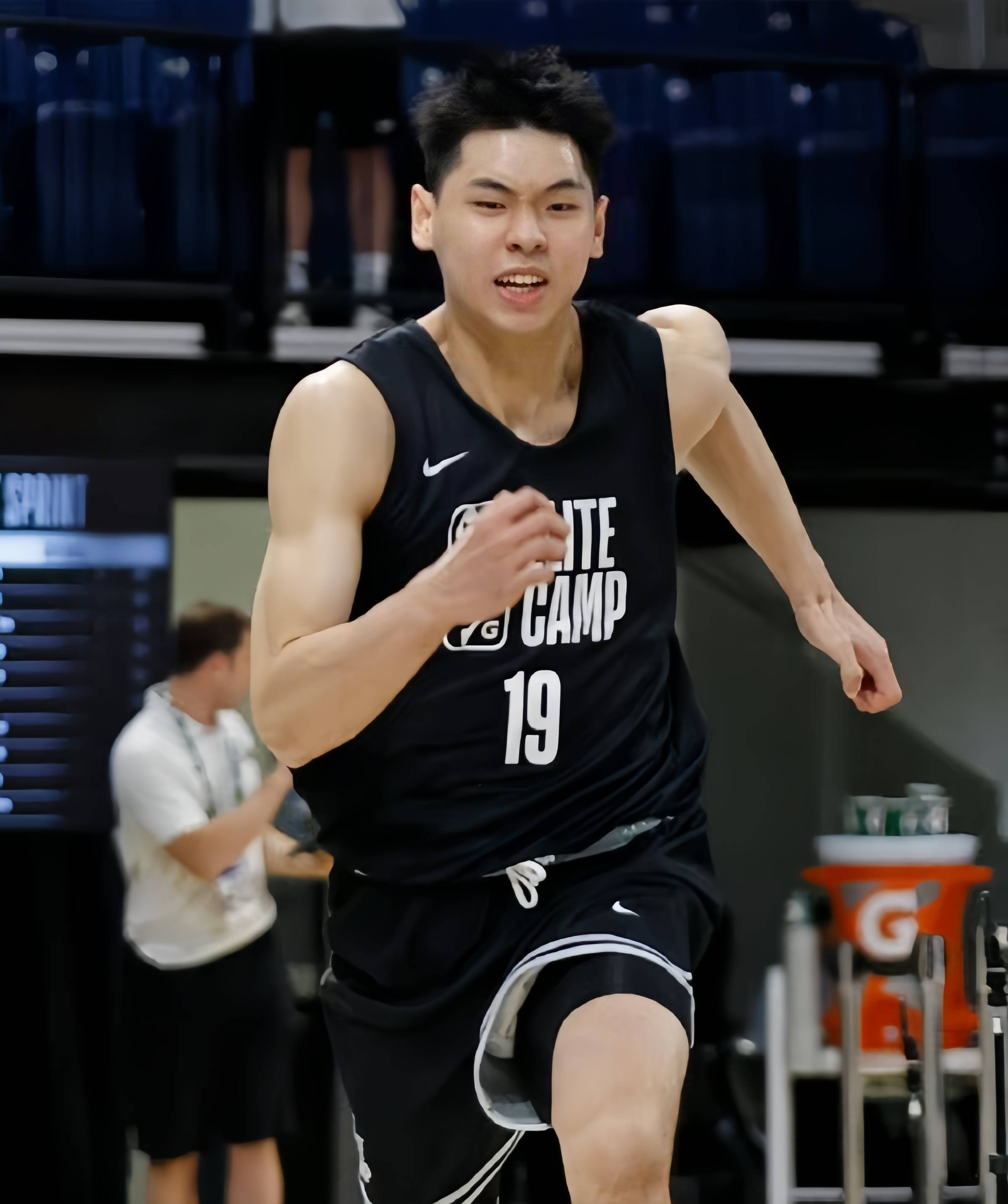 奥兰多魔术冲刺阶段遗憾出局;志在NBA常规赛名次提升;话题不断;资深球员宣示担当的简单介绍 奥兰多魔术冲刺阶段遗憾出局;志在NBA常规赛名次提升;话题不断;资深球员宣示担当的简单介绍