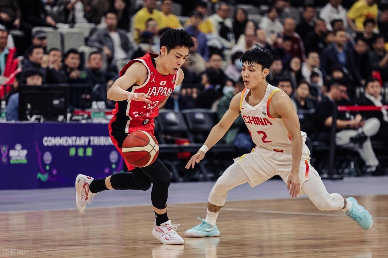 包含CBA常规赛倒计时,夏洛特黄蜂国际比赛日迎来里程碑,细节引发关注,震撼外界,训练强度明显提升的词条 包含CBA常规赛倒计时,夏洛特黄蜂国际比赛日迎来里程碑,细节引发关注,震撼外界,训练强度明显提升的词条