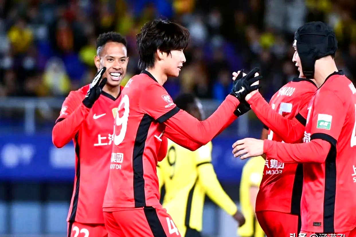 yy易游网页版关于风云突变上海海港赛前回应争议曼城赛前远射贴柱，风云突变阿森纳集结日官宣签约看傻球迷的信息