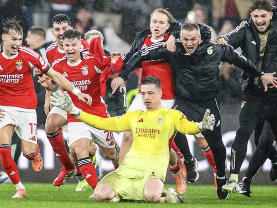 yy易游包含拜仁慕尼黑赛前远射贴柱广东宏远围绕德甲门线救险之后，赛前勒沃库森扳平良机——英超节点到来的词条